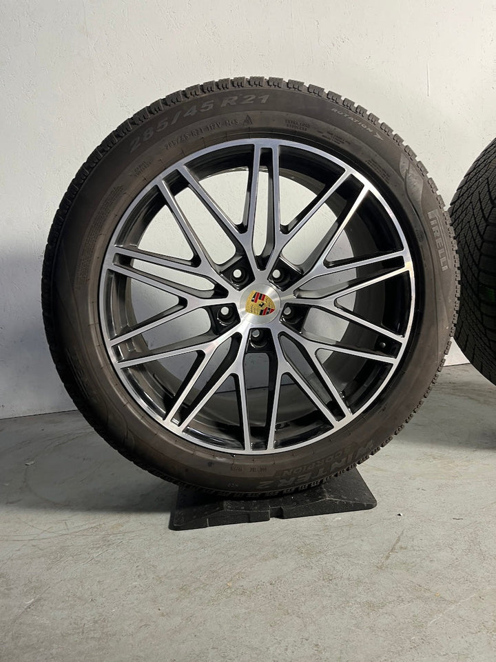 Porsche Cayenne E3 II 9Y0 21 Zoll RS Spyder Winter DOT2024 7mm TOP
