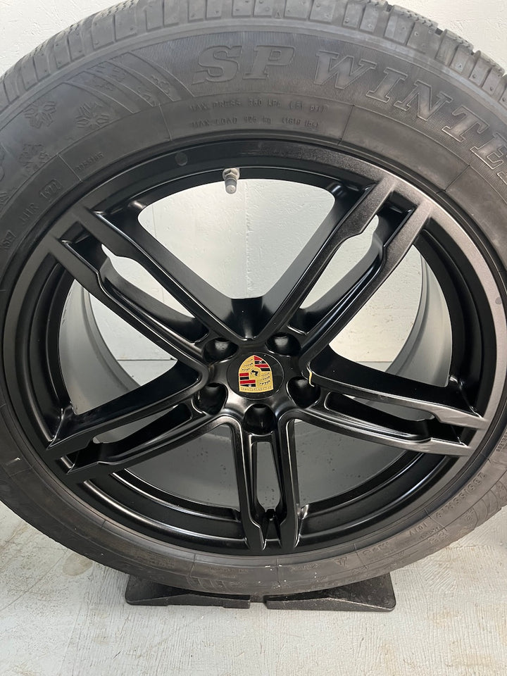 Porsche Macan III + II 19 Zoll Winter Räder Dunlop DOT 2022 7mm