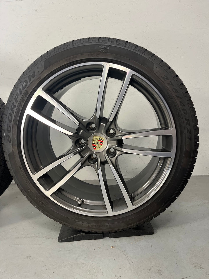 Porsche Cayenne E3 I 21 Zoll TURBO Winter Räder Pirelli 7mm DOT2022