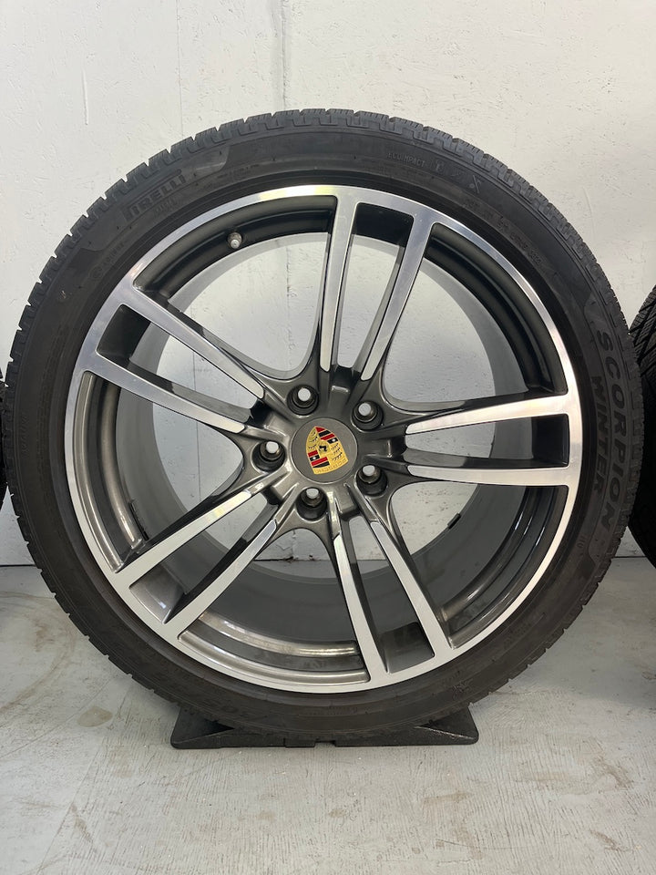 Porsche Cayenne E3 I 21 Zoll TURBO Winter Räder Pirelli 7mm DOT2022