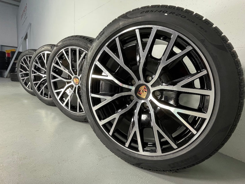 Porsche Taycan 20 Zoll TURBO S AERO Winterräder Pirelli NP: 6.295,10€ DOT2021