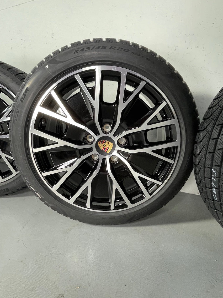Porsche Taycan 20 Zoll TURBO S AERO Winterräder Pirelli NP: 6.295,10€