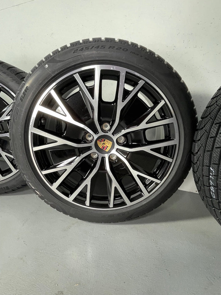 Porsche Taycan 20 Zoll TURBO S AERO Winterräder Pirelli NP: 6.295,10€