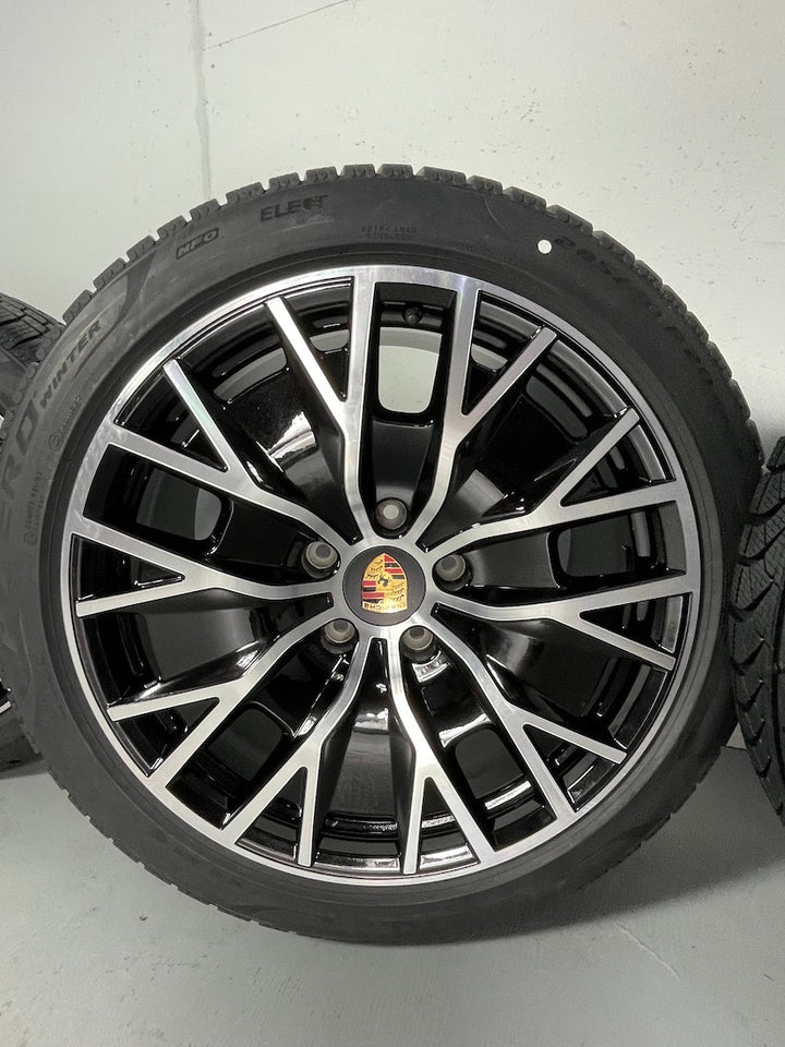 Porsche Taycan 20 Zoll TURBO S AERO Winterräder Pirelli NP: 6.295,10€