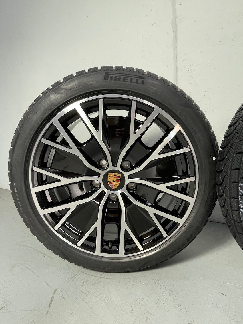 Porsche Taycan 20 Zoll TURBO S AERO Winterräder Pirelli NP: 6.295,10€