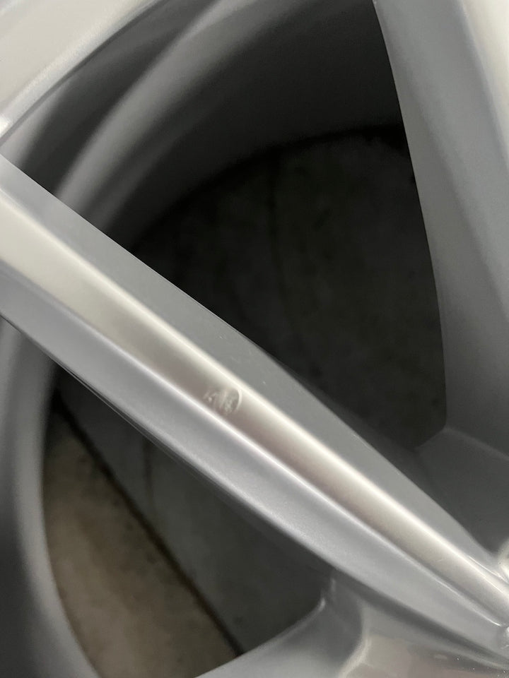 Porsche 992.1 20 21 Zoll Carrera S Winter Räder Continental TOP