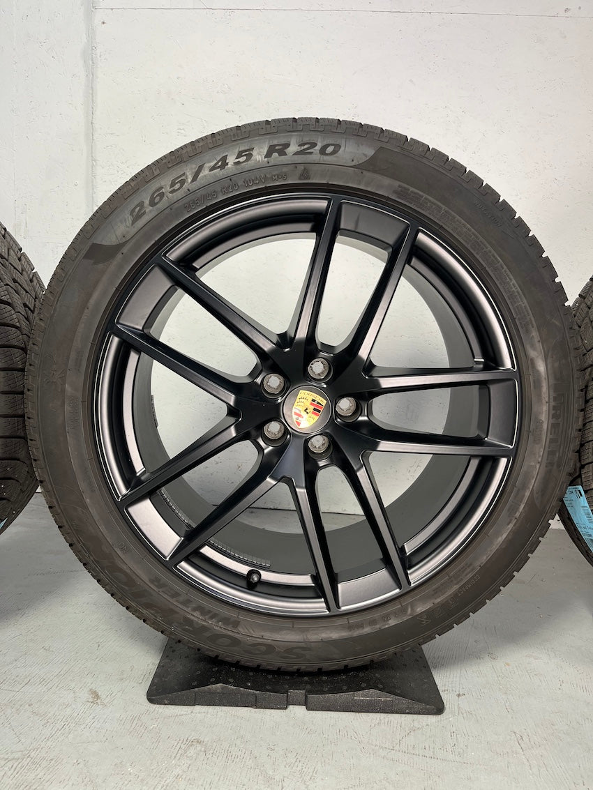 Porsche Macan III -34% 20 Zoll Macan S Winter Räder PIRELLI NEUER RADSATZ