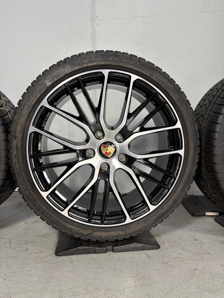 Porsche Panamera 971 21 Zoll Exclusive Design Sport Winter Pirelli 7-8mm