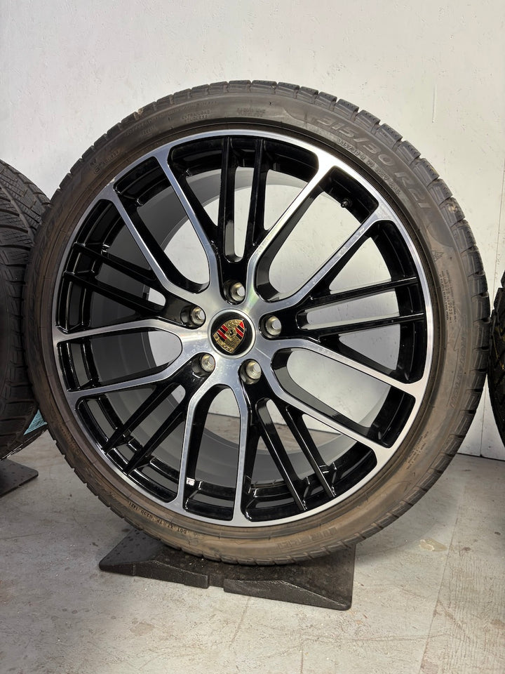 Porsche Panamera 971 21 Zoll Exclusive Design Sport Winter Pirelli 7-8mm