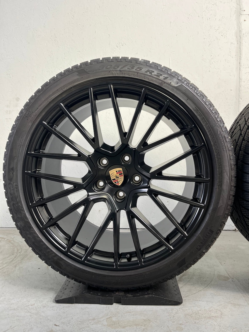 Porsche Cayenne Coupe E3 I 21 Zoll RS Spyder Winter Pirelli DOT2021 TOP