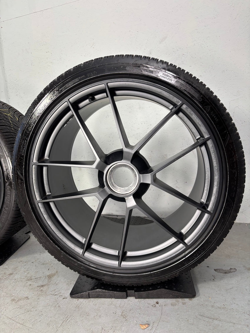 Porsche 992.2 20 21 Zoll GTS Winter Räder DOT 2025 Goodyear MwSt.awb.