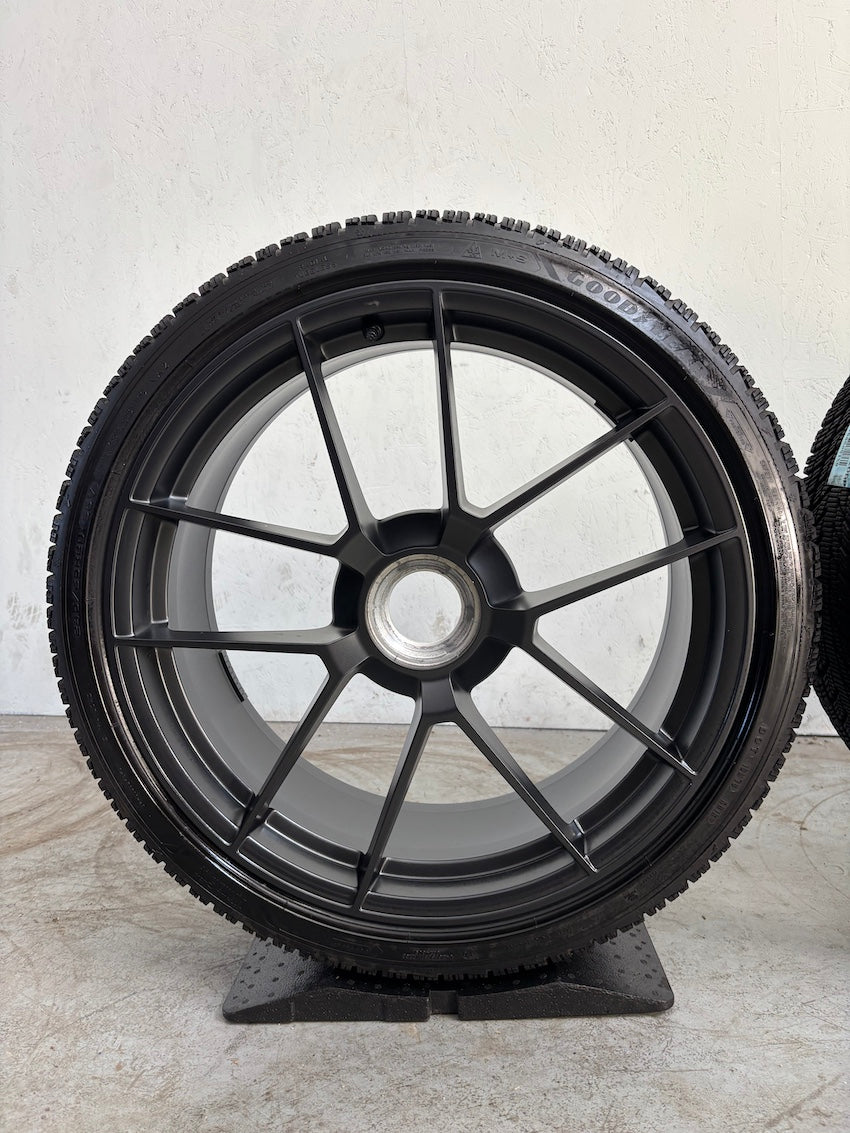 Porsche 992.2 20 21 Zoll GTS Winter Räder DOT 2025 Goodyear MwSt.awb.