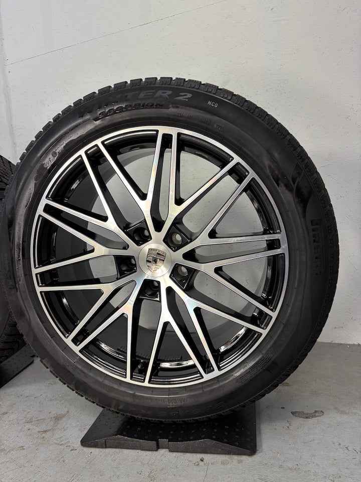 Porsche Cayenne E3 II 9Y0 21 Zoll RS Spyder Winter Pirelli DOT2025 -25%vom LP