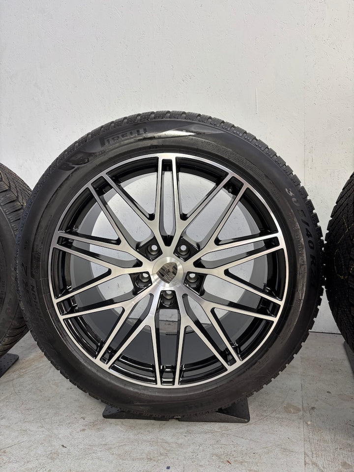 Porsche Cayenne E3 II 9Y0 21 Zoll RS Spyder Winter Pirelli DOT2025 -25%vom LP