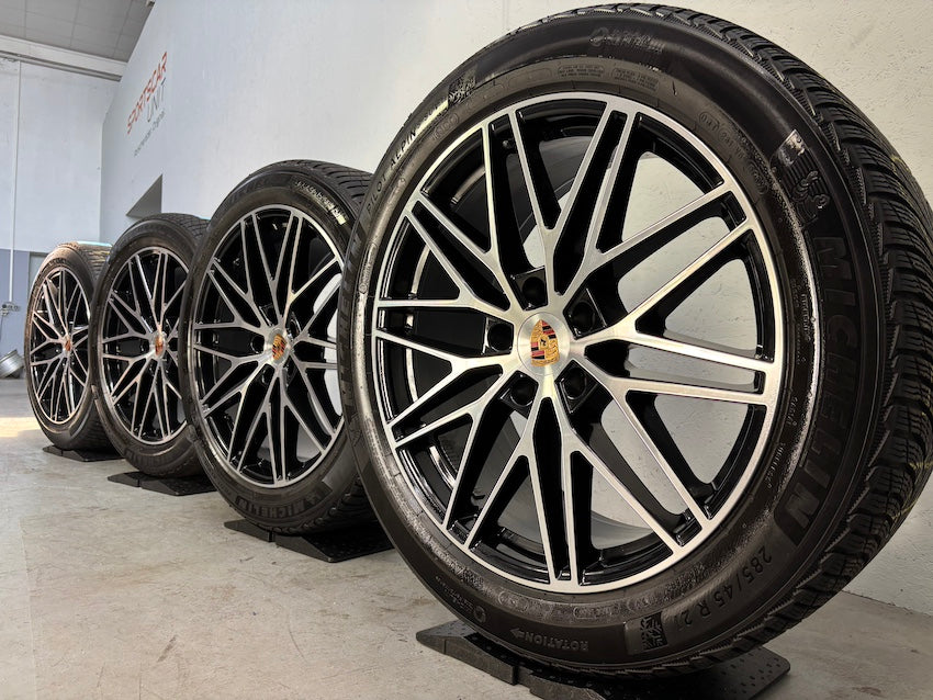 Porsche Cayenne E3 II 9Y0 21 Zoll RS Spyder Winter Michelin DOT2025 -30%