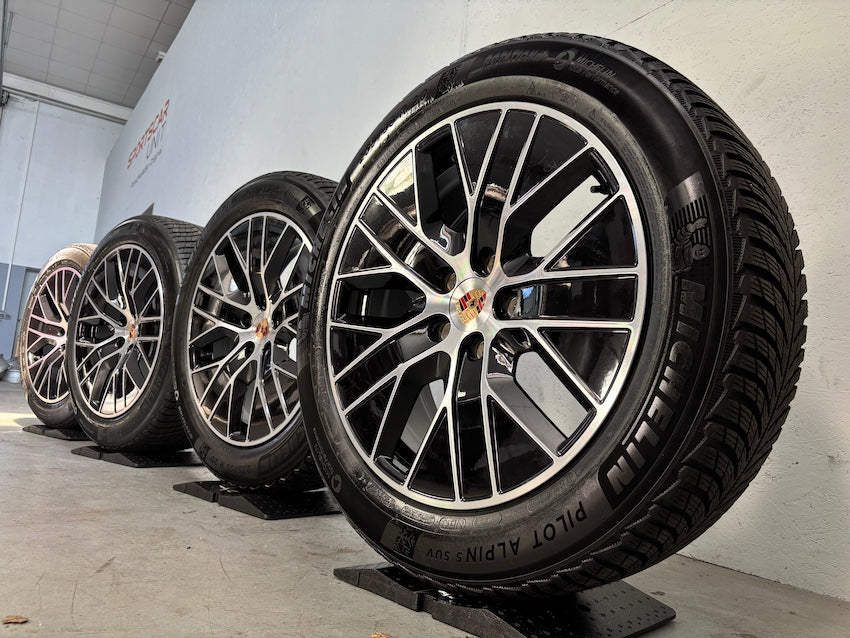 Porsche Macan IV Electric 20 Zoll S Winter Räder Michelin -20% vom LP