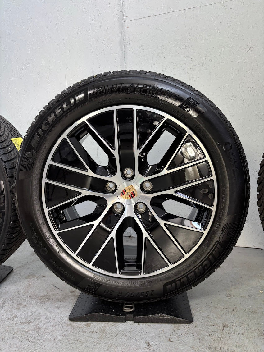 Porsche Macan IV Electric 20 Zoll S Winter Räder Michelin -20% vom LP