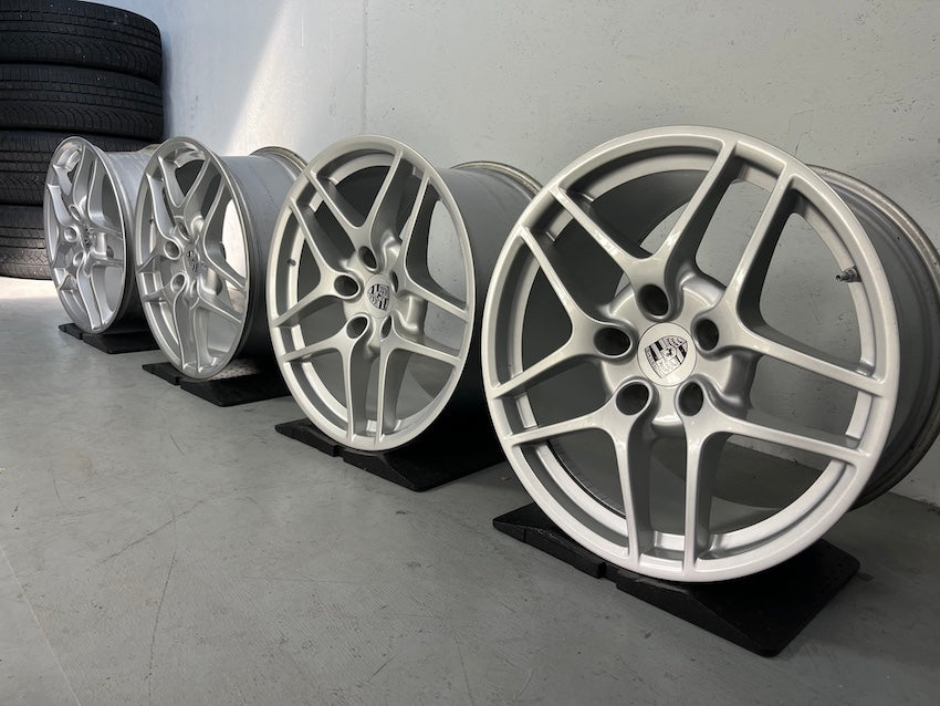 Porsche 997 19 Zoll Carrera S II Felgen C4 4S ORIGINALLACK ALLRAD
