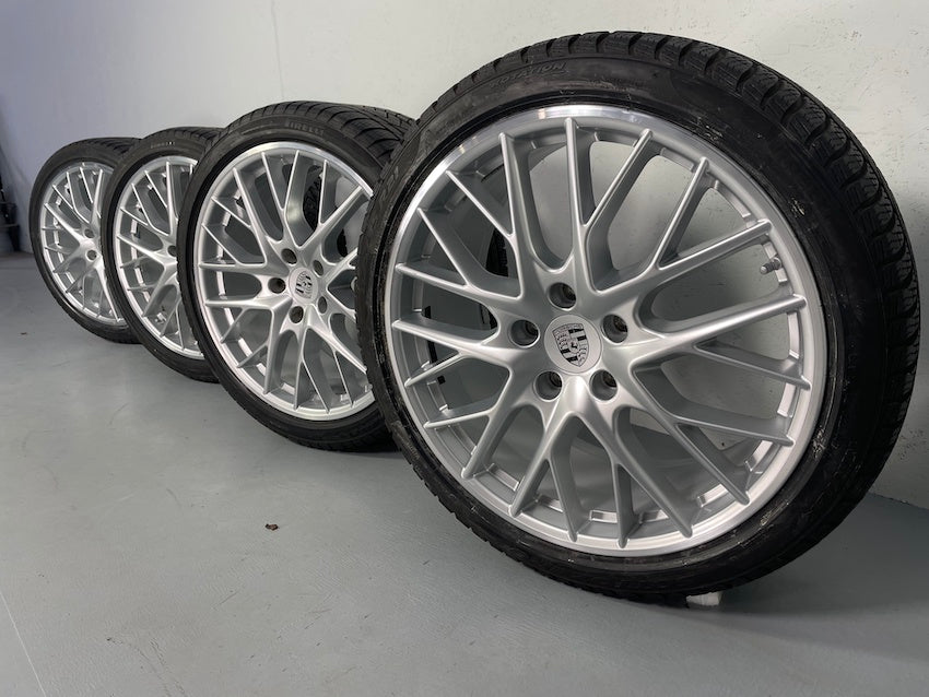 Porsche Panamera 971 21 Zoll Sport Design Winter Räder Pirelli DOT2022 /21 0(7,5mm