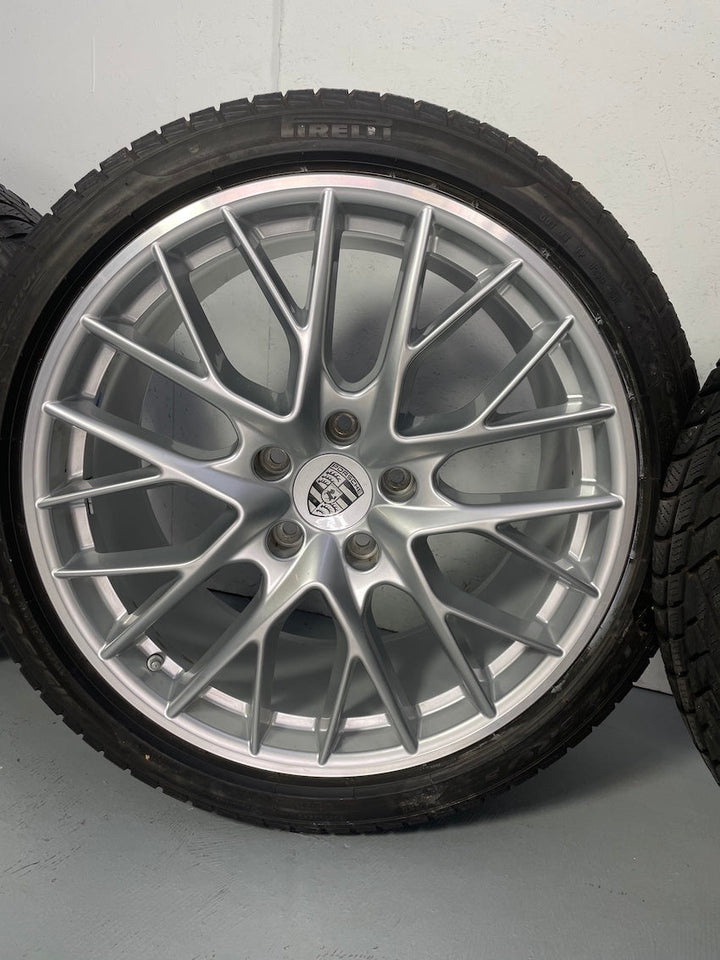 Porsche Panamera 971 21 Zoll Sport Design Winter Räder Pirelli DOT2022 /21 0(7,5mm