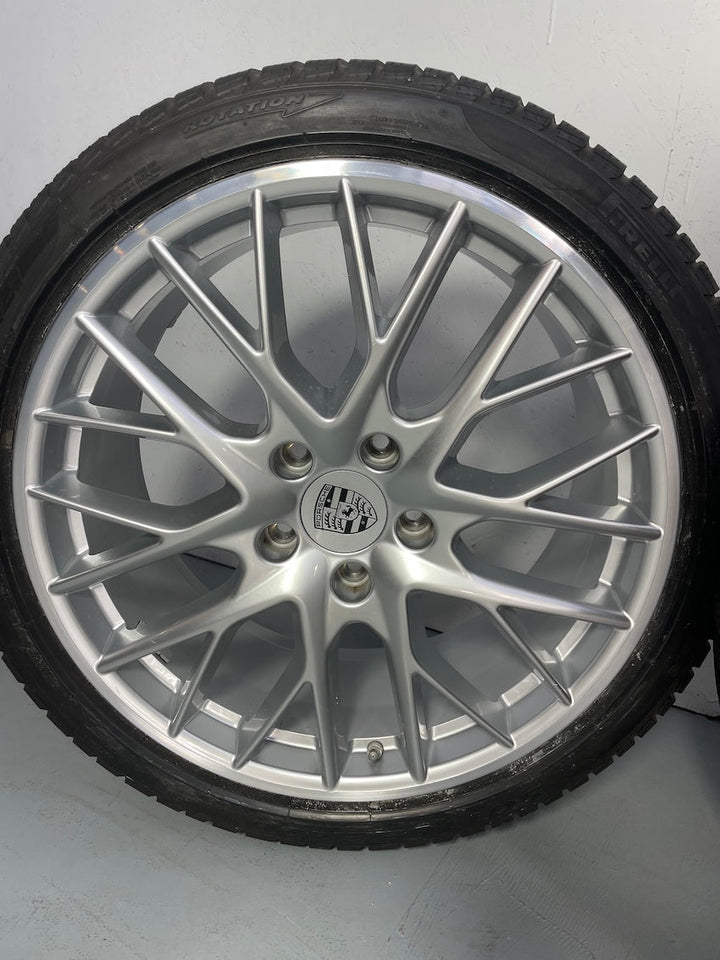 Porsche Panamera 971 21 Zoll Sport Design Winter Räder Pirelli DOT2022 /21 0(7,5mm
