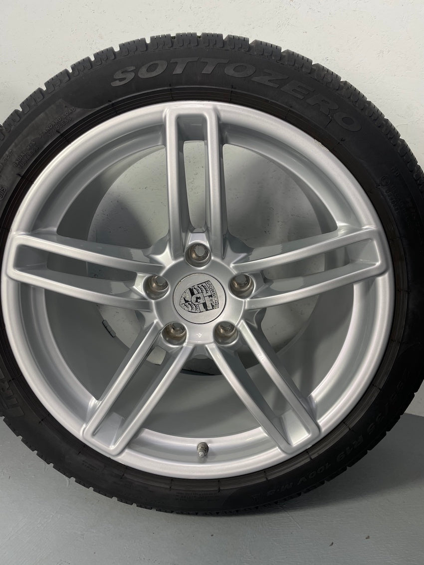Porsche 991.1 19 Zoll Carrera V 4S C4 Winter Räder Pirelli MwSt.awb.