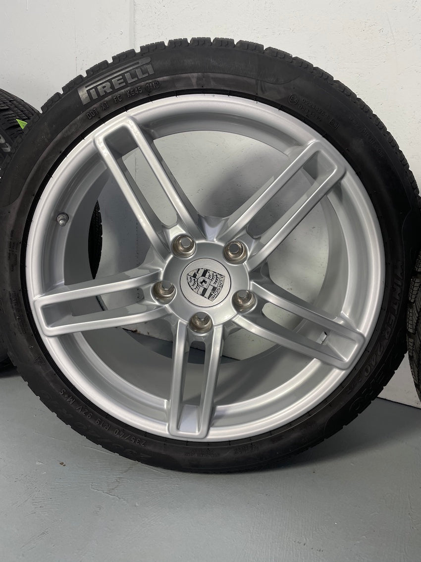 Porsche 991.1 19 Zoll Carrera V 4S C4 Winter Räder Pirelli MwSt.awb.