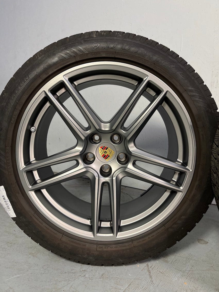 Porsche Macan II 20 Zoll Turbo Winter Räder Dunlop PLATINUM NEUREIFEN