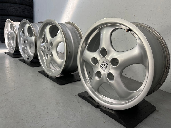Porsche 993 17 Zoll Cup II Felgen 7J+ 8Jx 17 ET70 Felgen Sonderpreis