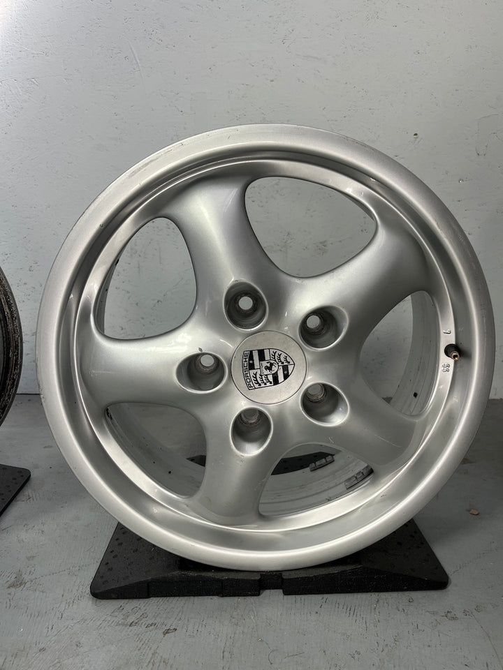 Porsche 993 17 Zoll Cup II Felgen 7J+ 8Jx 17 ET70 Felgen Sonderpreis