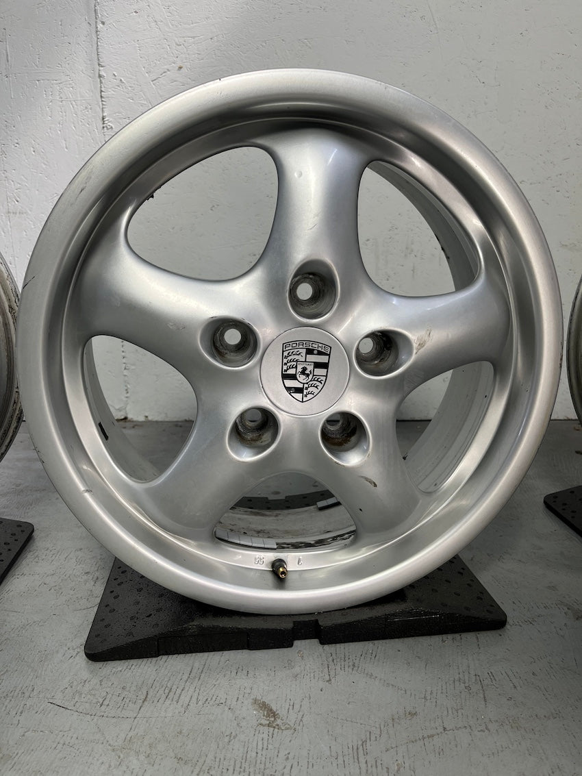 Porsche 993 17 Zoll Cup II Felgen 7J+ 8Jx 17 ET70 Felgen Sonderpreis
