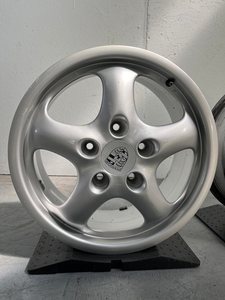Porsche 993 17 Zoll Cup II Felgen 7J+ 8Jx 17 ET70 Felgen Sonderpreis