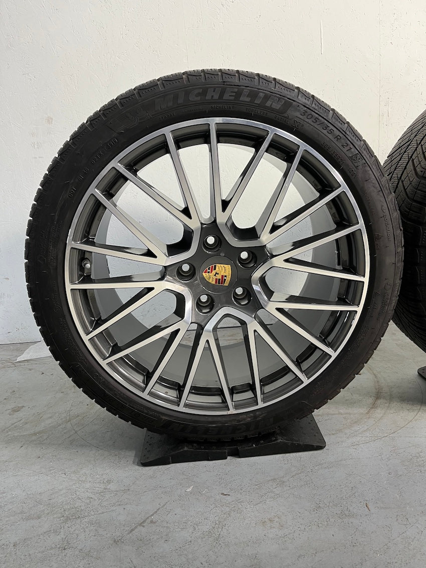 Porsche Cayenne E3 21 Zoll RS Spyder Winter Räder Michelin MwSt.awb.