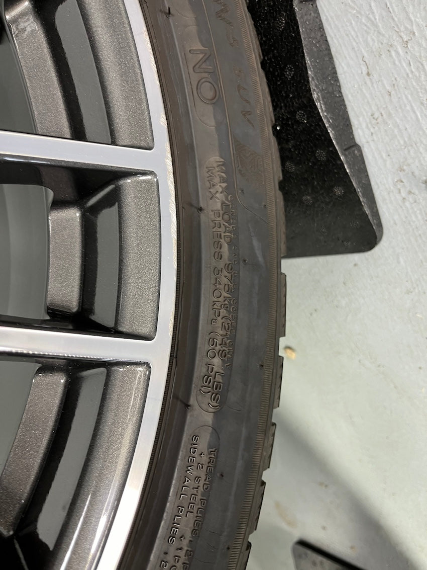 Porsche Cayenne E3 21 Zoll RS Spyder Winter Räder Michelin MwSt.awb.