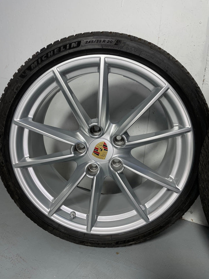 Porsche 992 20 21 Zoll Carrera S Winter Räder Michelin DOT2020 8mm TOP