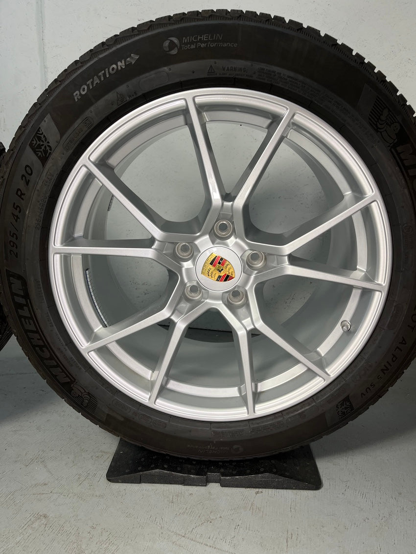 Porsche Cayenne 20 Zoll E3 II COUPE Winterräder 900Km MwSt.awb. Michelin