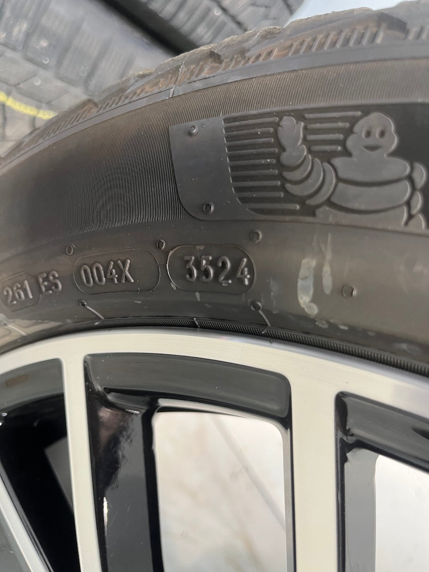 Porsche Macan IV Electric 21 Zoll Macan Design Winter Räder NUR 800Km Michelin