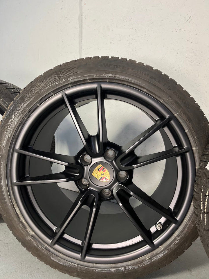 Porsche 992 19/20 Zoll Carrera C2 S 4S C4 Winter Räder Conti mattschwarz