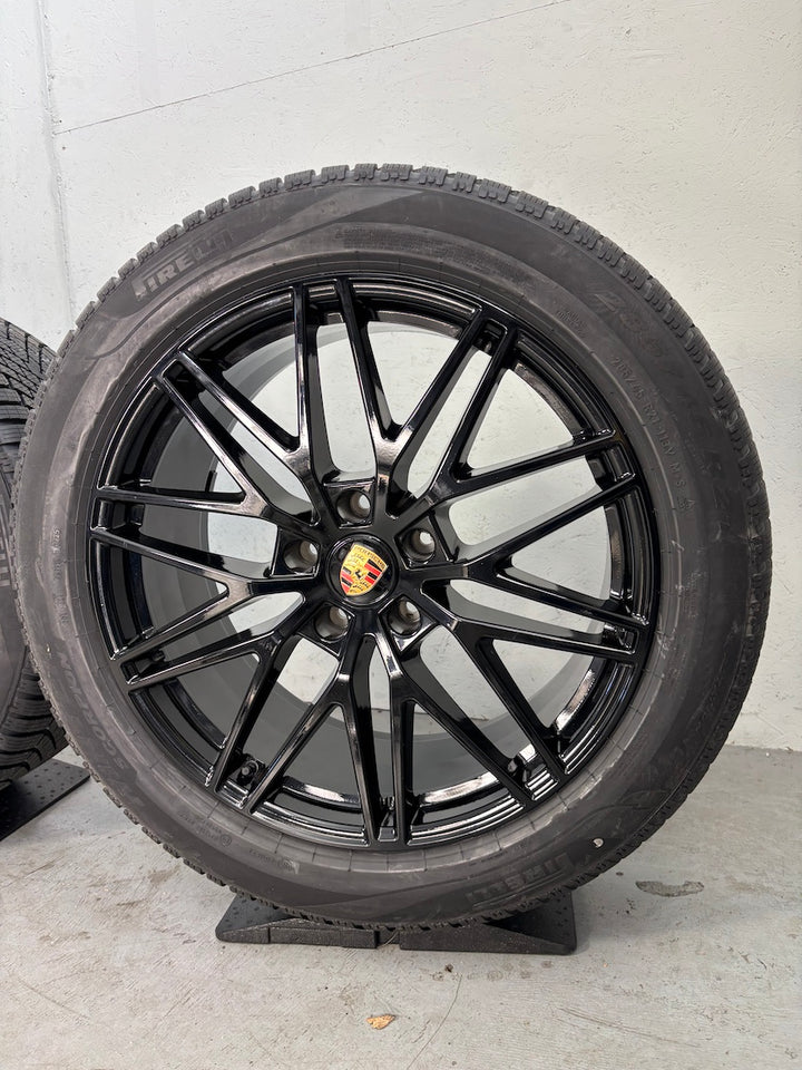 Porsche Cayenne E3 II 21` RS Spyder Winter Pirelli DOT2026 NEU NEU