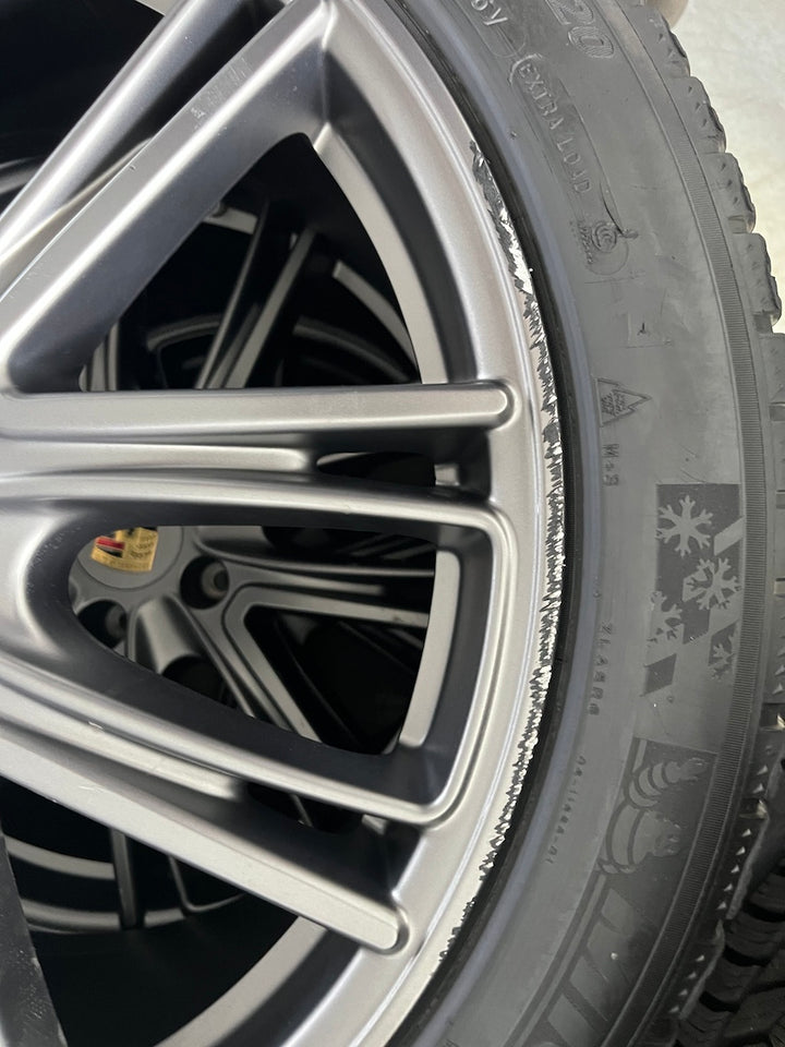 Porsche Panamera 971 20 Zoll  Exclusive Design Winter Räder Michelin platinum