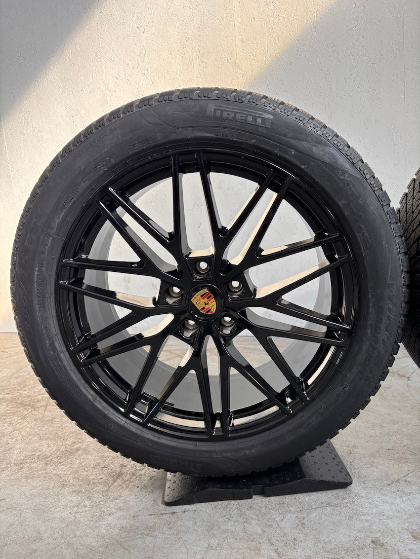 Porsche Cayenne E3 II 21` RS Spyder Winter Pirelli DOT2026 NEU NEU