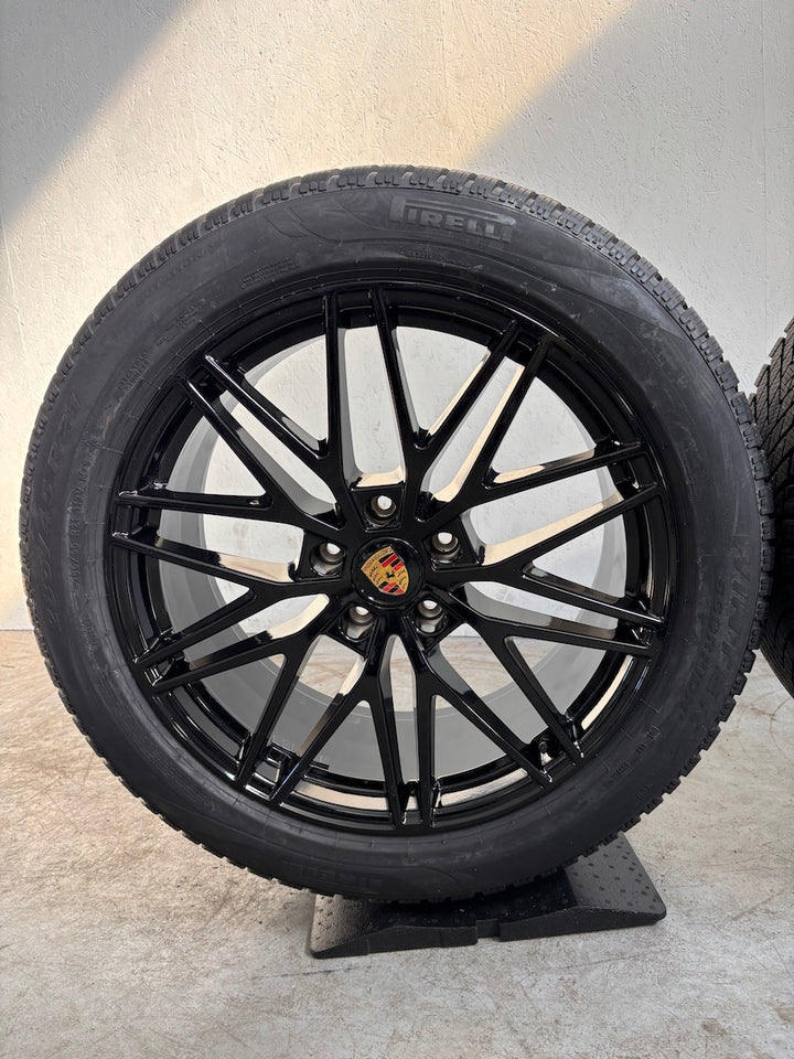 Porsche Cayenne E3 II 21` RS Spyder Winter Pirelli DOT2026 NEU NEU