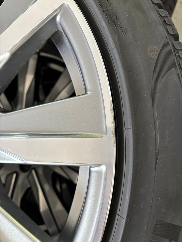 Porsche Taycan 20 Zoll Tequipment Design Winter Pirelli DOT2022