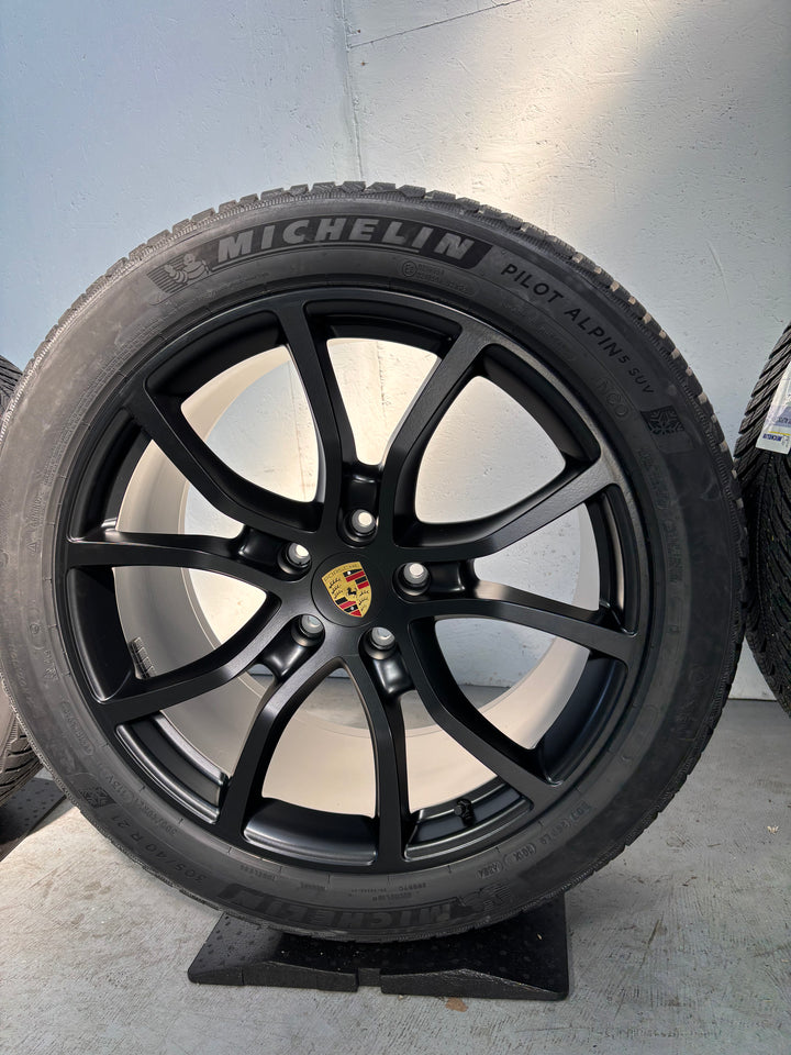 Porsche Cayenne E3 II 21` Exclusive Design Winter Michelin NEU NEU NEU