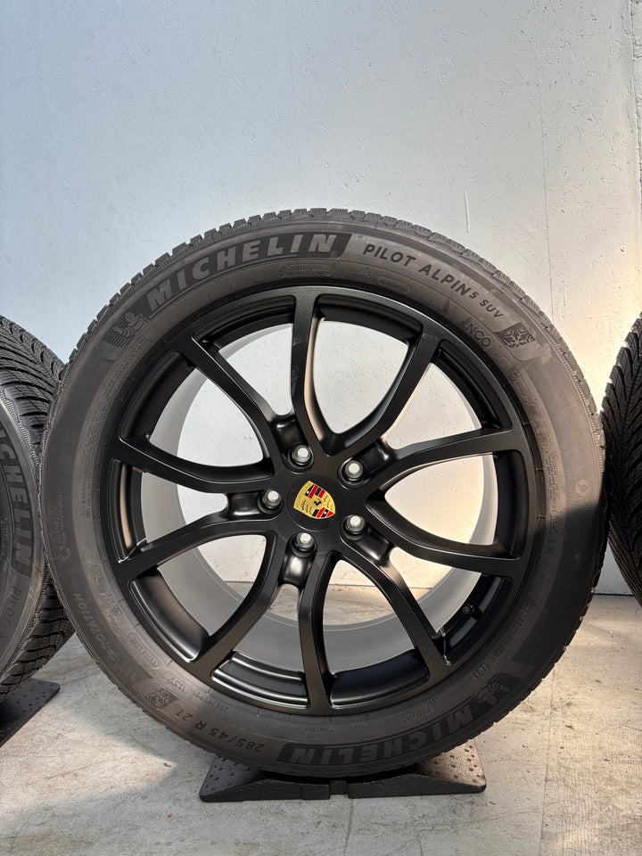 Porsche Cayenne E3 II 21` Exclusive Design Winter Michelin NEU NEU NEU
