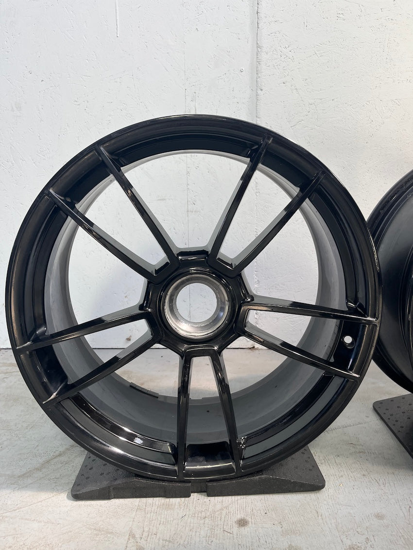 Porsche 992.1 20 21 Zoll Turbo S Sport 4 Felgen INDIVIDUAL QO1 schwarz hochglanz