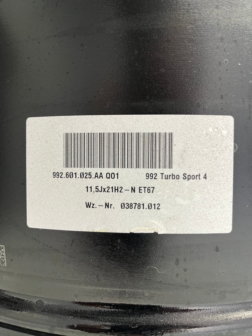 Porsche 992.1 20 21 Zoll Turbo S Sport 4 Felgen INDIVIDUAL QO1 schwarz hochglanz