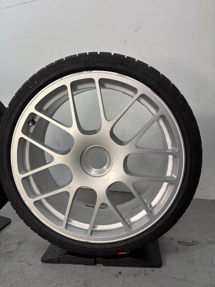 Porsche 997 19 Zoll GTS TURBO S Winter Räder NEUREIFEN Pirelli
