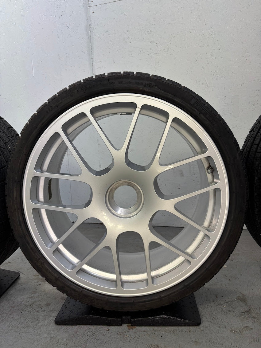 Porsche 997 19 Zoll GTS TURBO S Winter Räder NEUREIFEN Pirelli