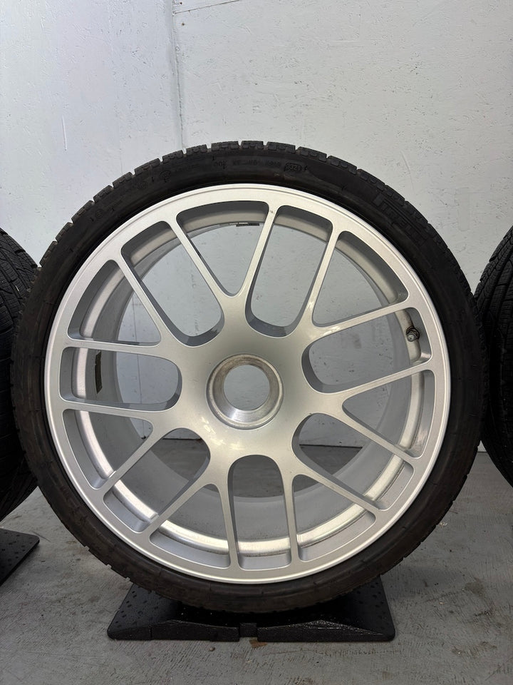 Porsche 997 19 Zoll GTS TURBO S Winter Räder NEUREIFEN Pirelli